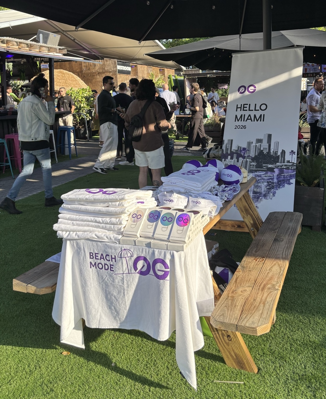 0G branded swag and decor at the MetaMask-hosted Builder Nights Multichain Fest during Consensus Miami